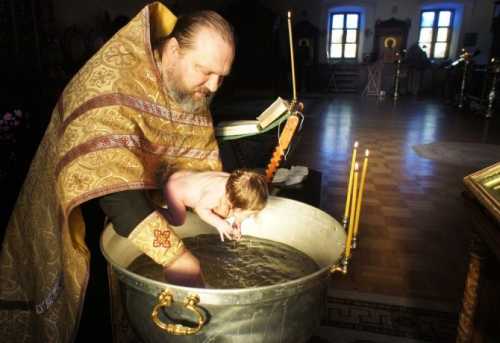 Как крестить ребенка без священника?